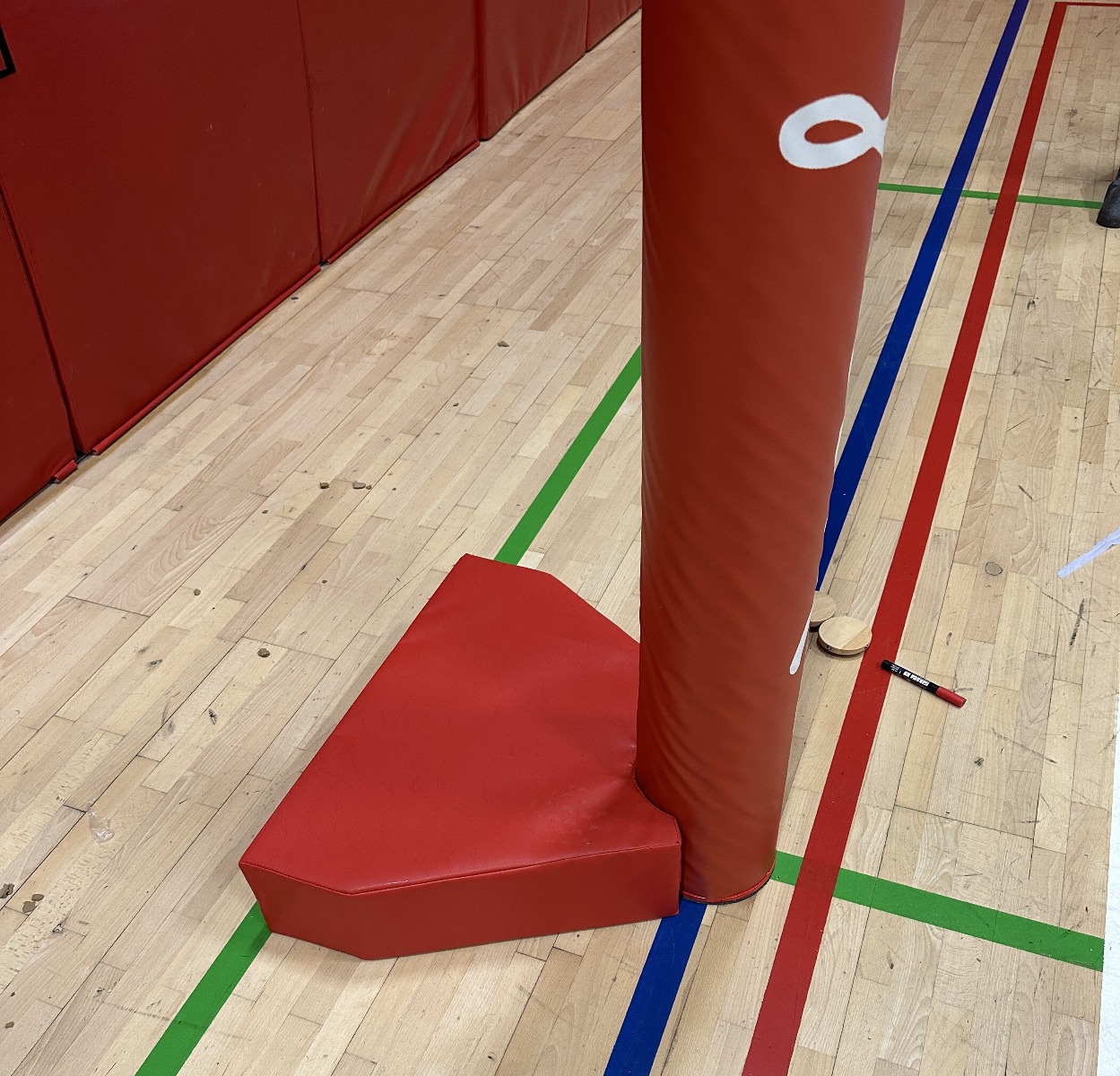 Netball posts - competition - floor anchored - base padding