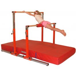 Junior Gym - uneven bars