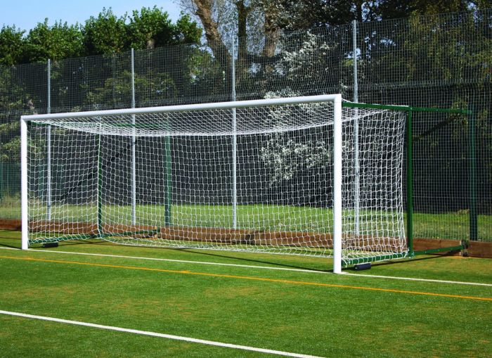 fold a goal nets