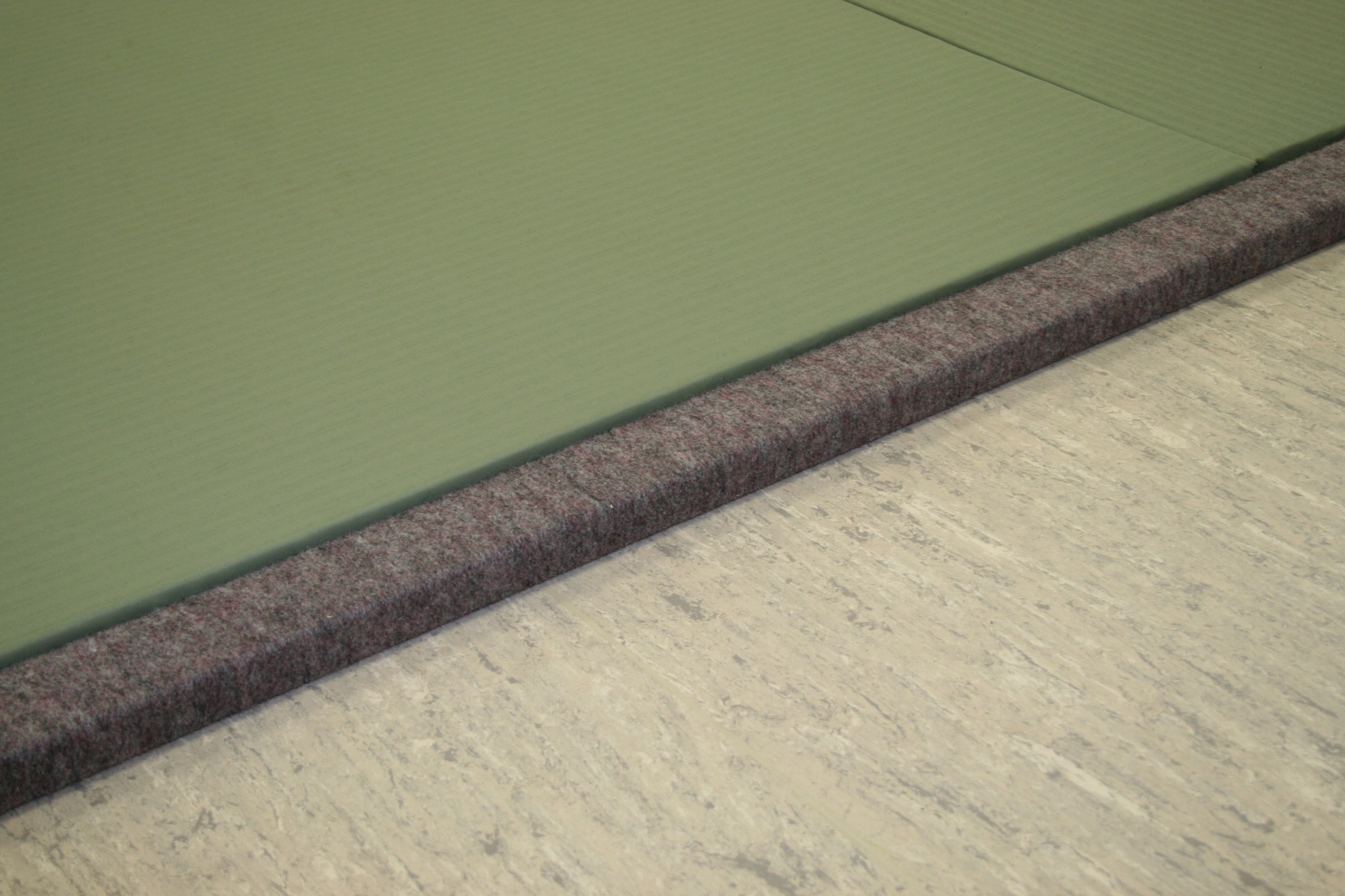 Judo mat frame system